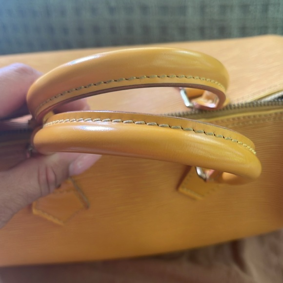 Louis Vuitton Epi Speedy 25 - Picture 11 of 12